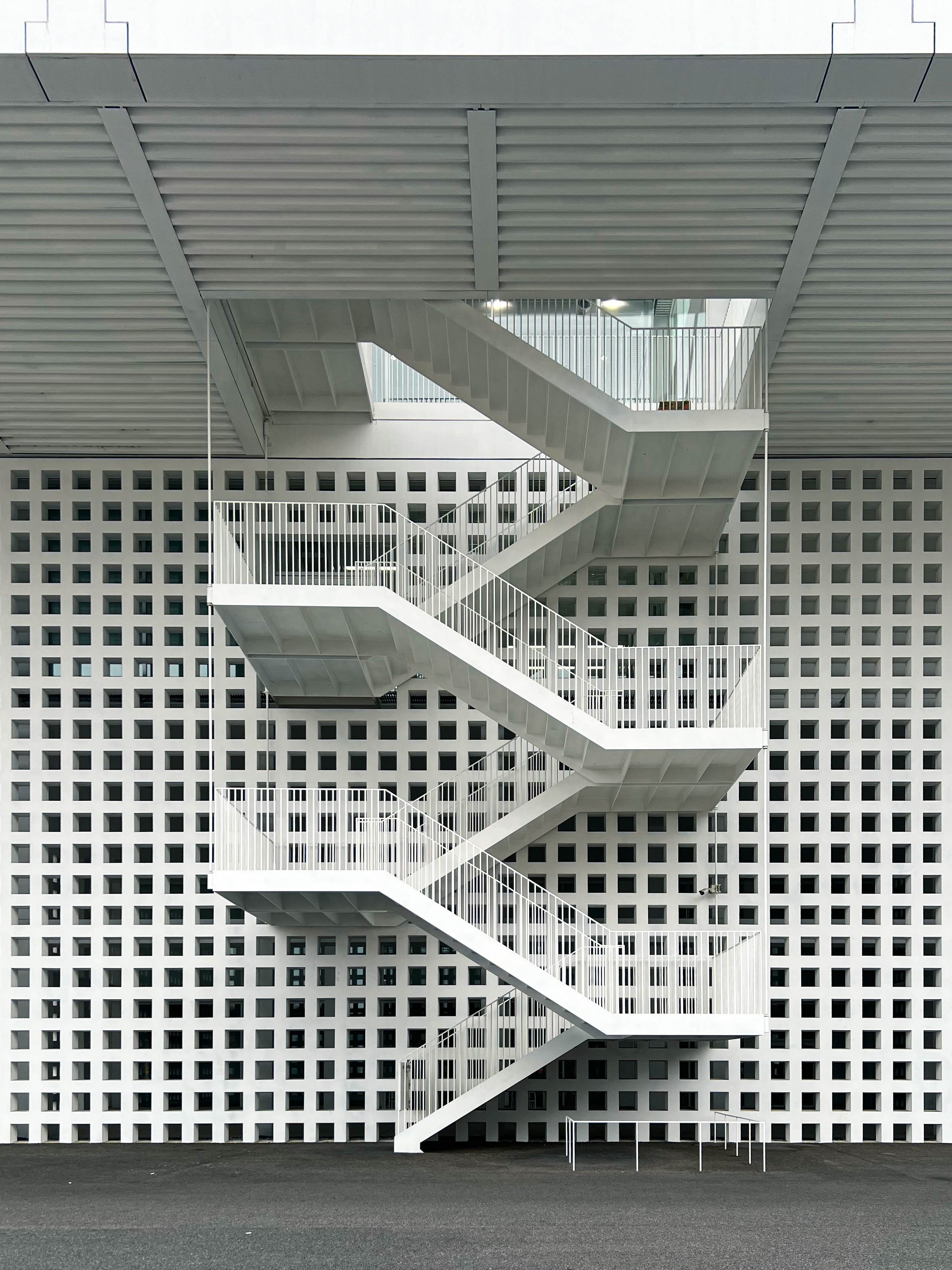 Perspectives of the campus as you enter.