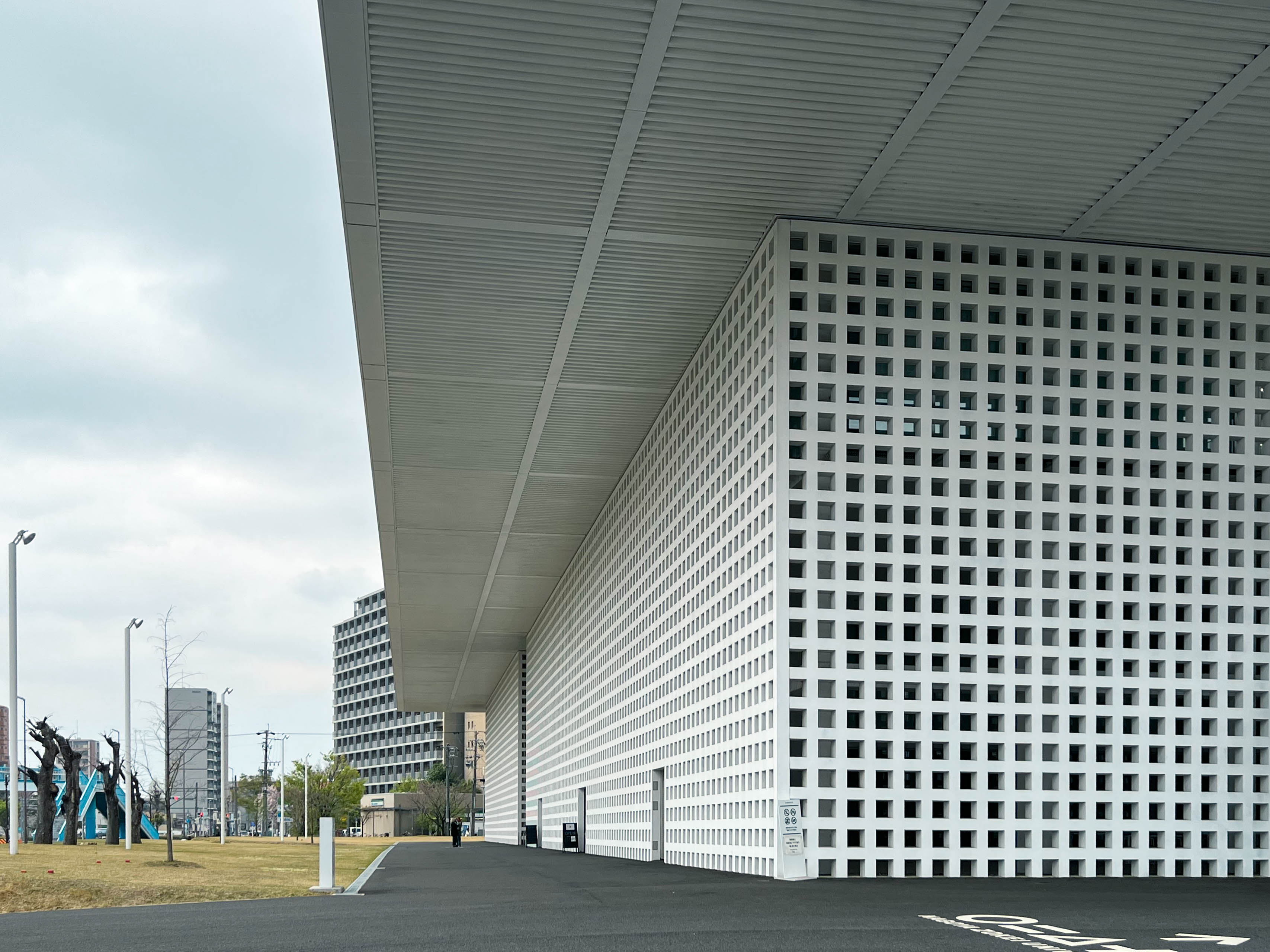 Perspectives of the campus as you enter.